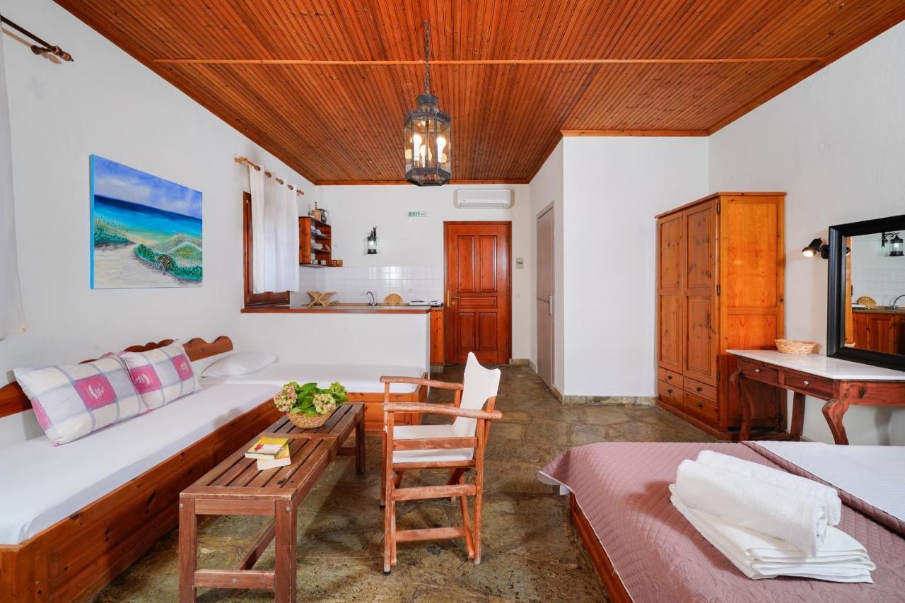 Giola Bungalows Sirines 阿斯特里斯 外观 照片