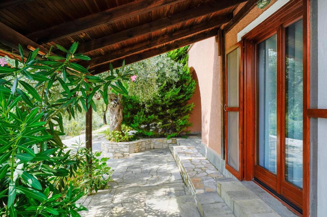 Giola Bungalows Sirines 阿斯特里斯 外观 照片
